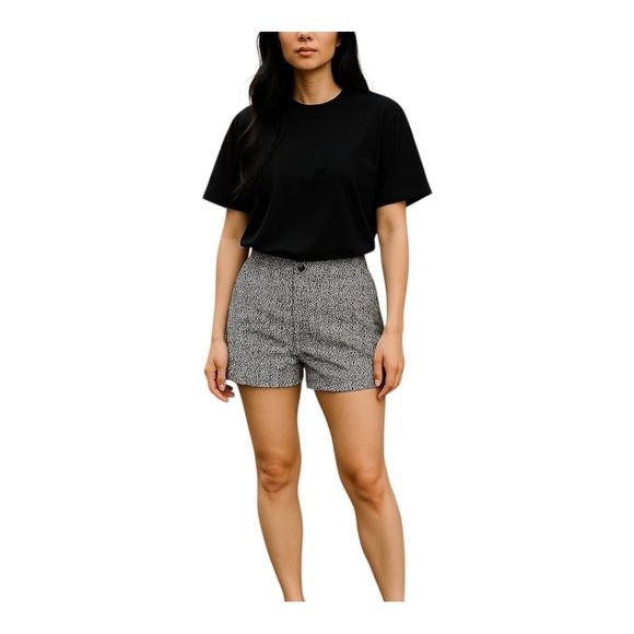 Banana Republic Black and White Geometric Shorts - Picture 2 of 6